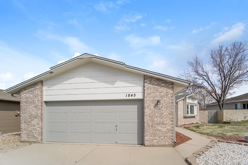 3,025/Mo, 1845 August Ln Brighton, CO 80601 External View