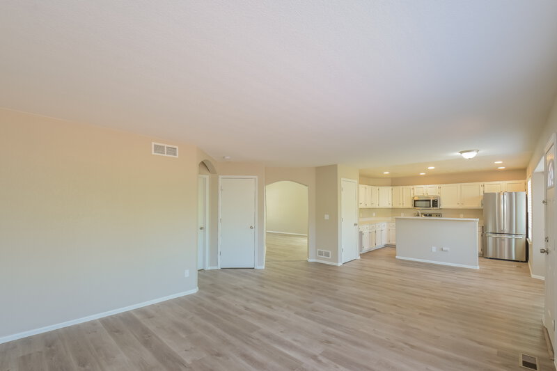 3,035/Mo, 2793 S Danube St Aurora, CO 80013 Living Room View 2