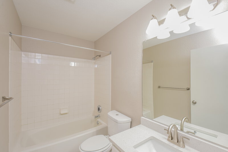 3,035/Mo, 2793 S Danube St Aurora, CO 80013 Bathroom View