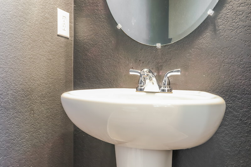 3,185/Mo, 10081 Zeno St Commerce City, CO 80022 Bathroom View 2