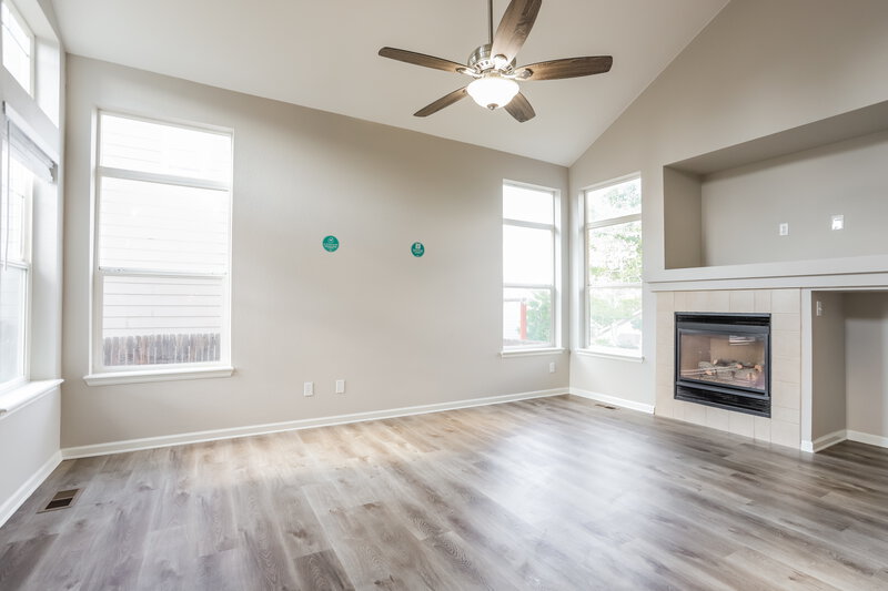 2,950/Mo, 8574 Bluegrass Cir Parker, CO 80134 Living Room View 2
