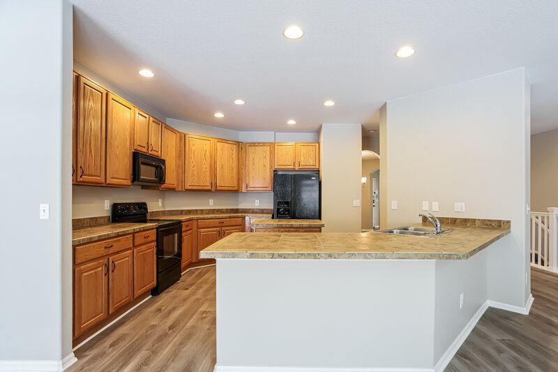 5,730/Mo, 2550 Paint Pony Cir Castle Rock, CO 80108 Kitchen View