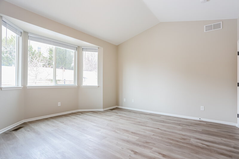 5,730/Mo, 2550 Paint Pony Cir Castle Rock, CO 80108 Main Bedroom View 2