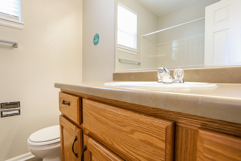 5,730/Mo, 2550 Paint Pony Cir Castle Rock, CO 80108 Bathroom View