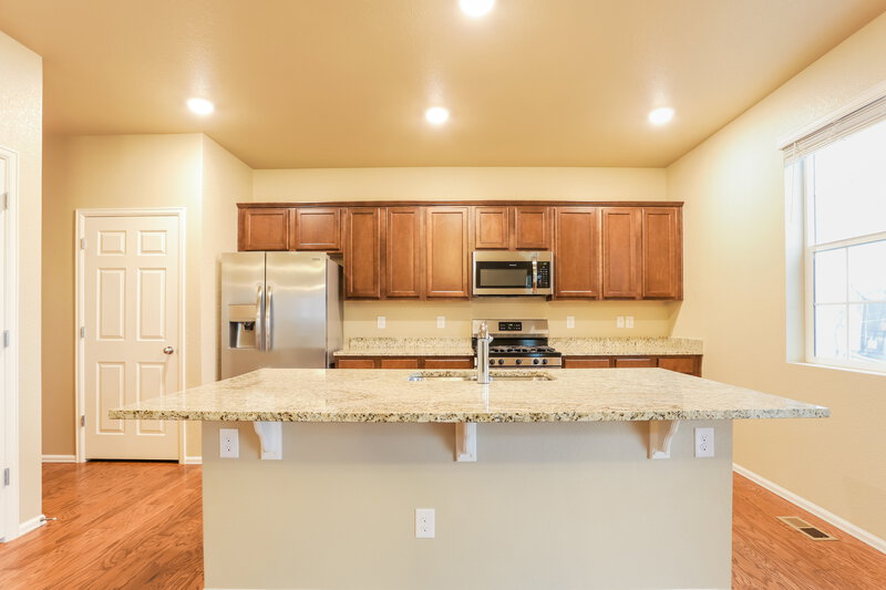 2,980/Mo, 5805 High Timber Cir Castle Rock, CO 80104 Kitchen View