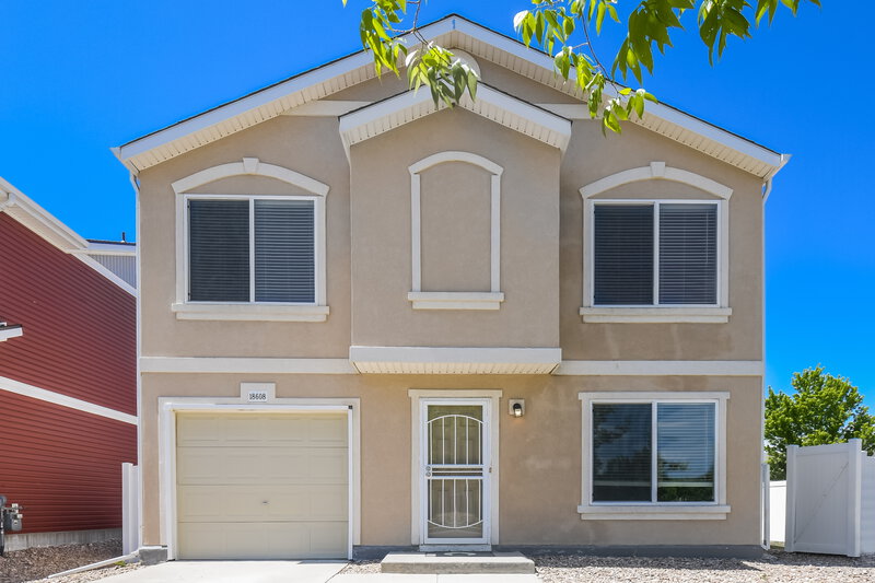 2,720/Mo, 18608 E 46th Ave Denver, CO 80249 External View