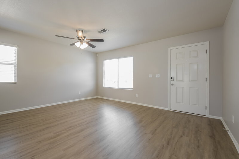2,720/Mo, 18608 E 46th Ave Denver, CO 80249 Living Room View 3