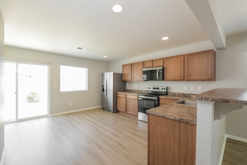 2,720/Mo, 18608 E 46th Ave Denver, CO 80249 Kitchen View