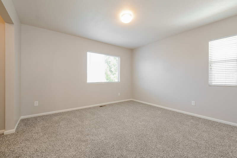 2,720/Mo, 18608 E 46th Ave Denver, CO 80249 Main Bedroom View