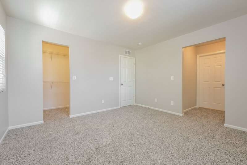 2,720/Mo, 18608 E 46th Ave Denver, CO 80249 Main Bedroom View 2