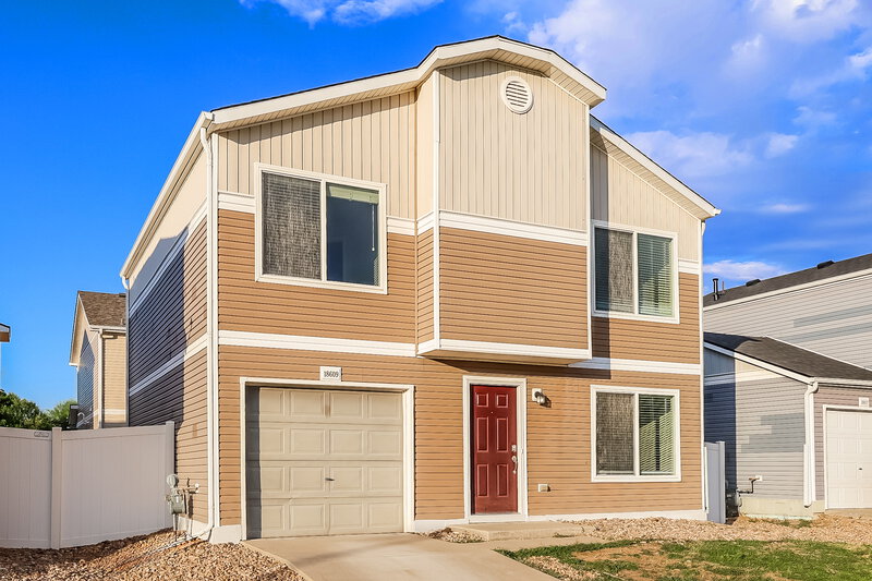 2,505/Mo, 18609 E 45th Pl Denver, CO 80249 Front View 2