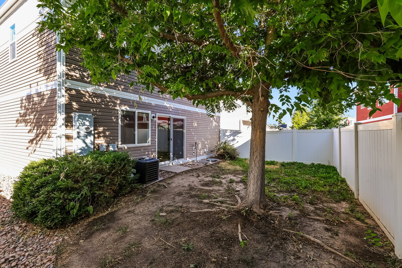 2,505/Mo, 18609 E 45th Pl Denver, CO 80249 Rear View 2