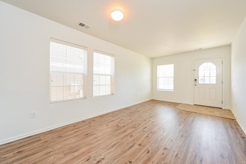 2,635/Mo, 2295 Coach House Loop Castle Rock, CO 80109 Foyer View