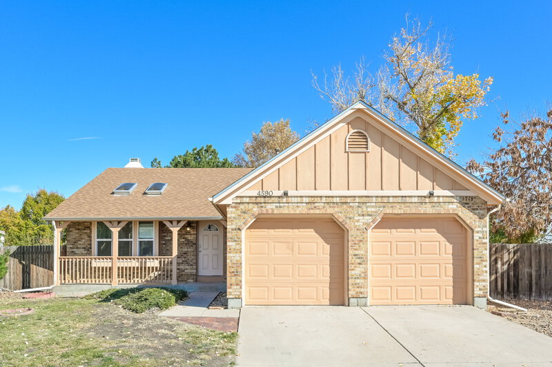 2,555/Mo, 4590 Genoa St Denver, CO 80249 External View