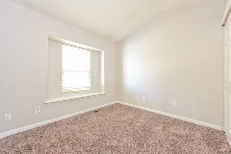 2,555/Mo, 4590 Genoa St Denver, CO 80249 Bedroom View