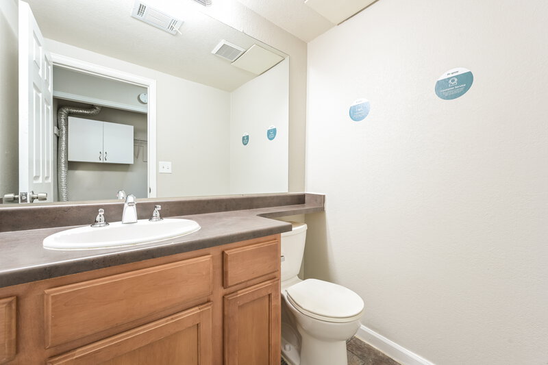 2,555/Mo, 4590 Genoa St Denver, CO 80249 Bathroom View