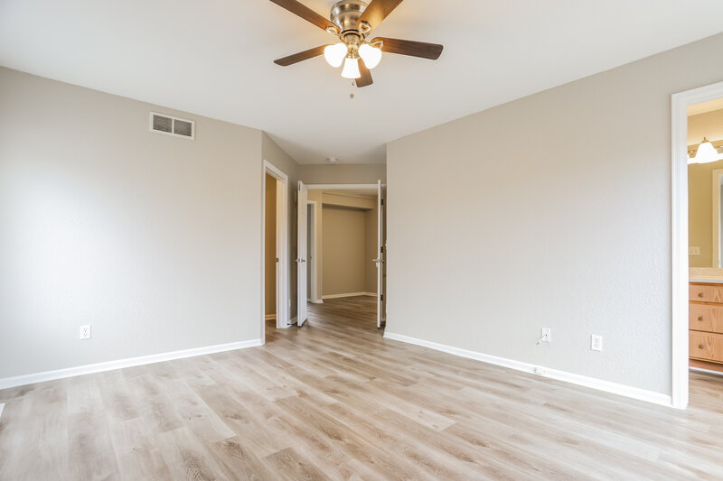 2,635/Mo, 4843 Genoa St Denver, CO 80249 Main Bedroom View 2