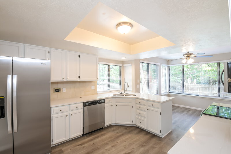 3,500/Mo, 5481 S Ventura Ct Centennial, CO 80015 Kitchen View