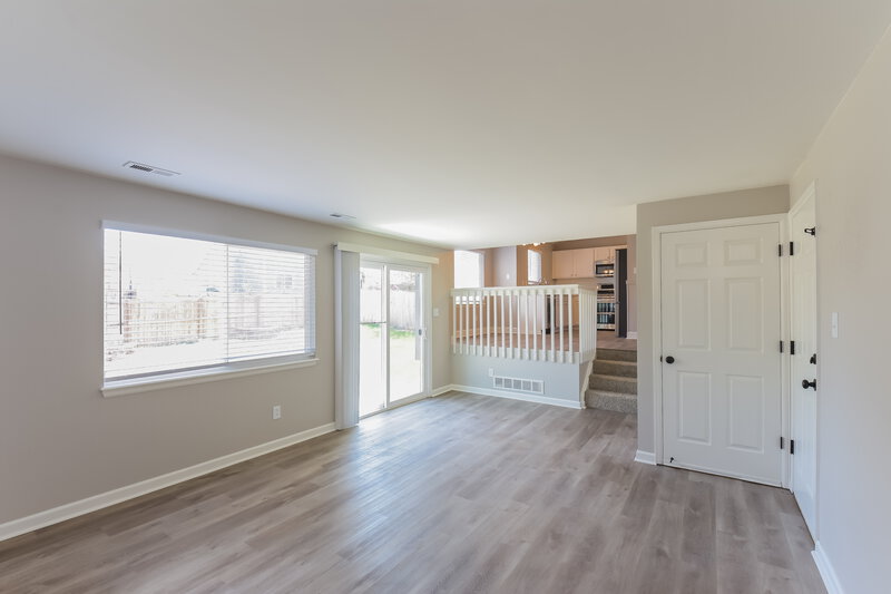 2,955/Mo, 12070 Grape Way Thornton, CO 80241 Living Room View 2