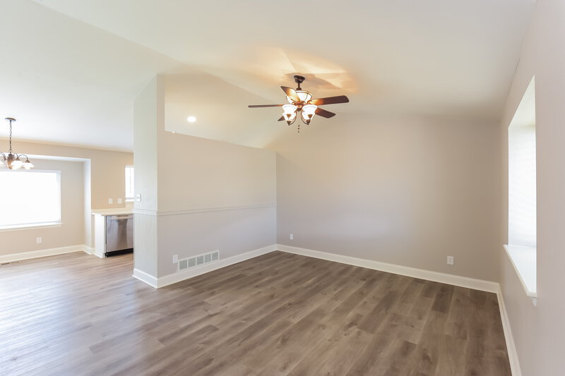 2,955/Mo, 12070 Grape Way Thornton, CO 80241 Family Room View 2