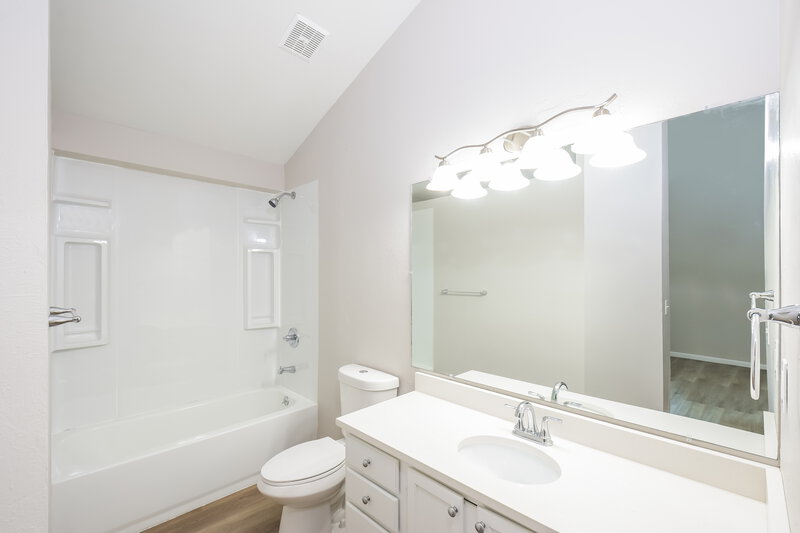 3,415/Mo, 7165 Routt St Arvada, CO 80004 Bathroom View