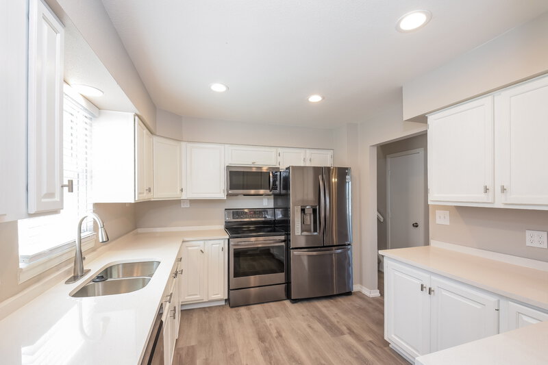 2,925/Mo, 4110 E 107th Pl Thornton, CO 80233 Kitchen View