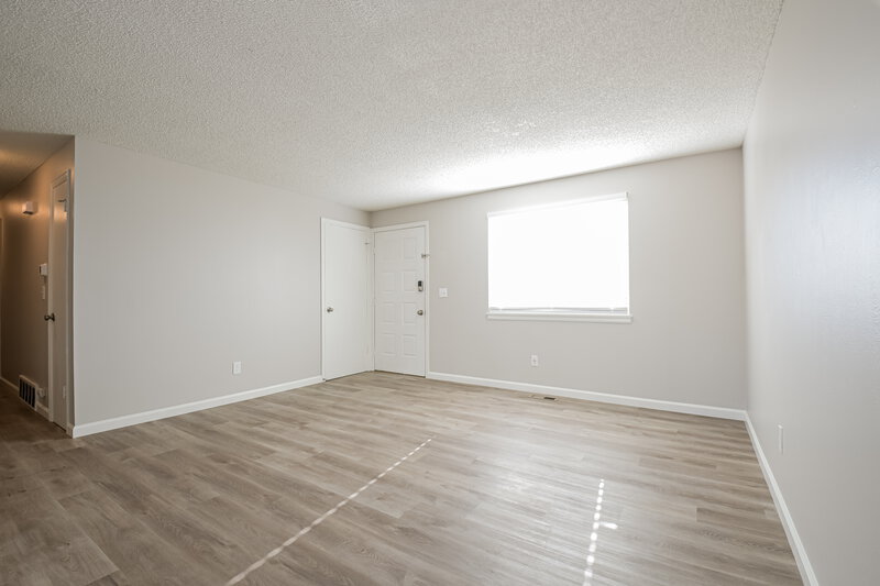 2,565/Mo, 4089 E 118th Ave Thornton, CO 80233 Living Room View 2