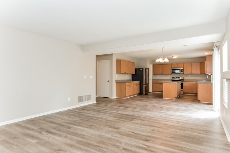 3,810/Mo, 15370 E 97th Pl Commerce City, CO 80022 Dining Room View 2