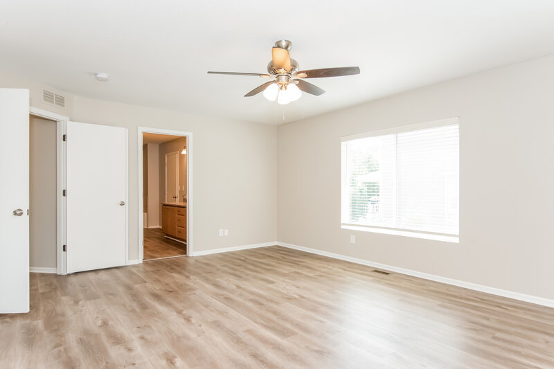 3,810/Mo, 15370 E 97th Pl Commerce City, CO 80022 Main Bedroom View