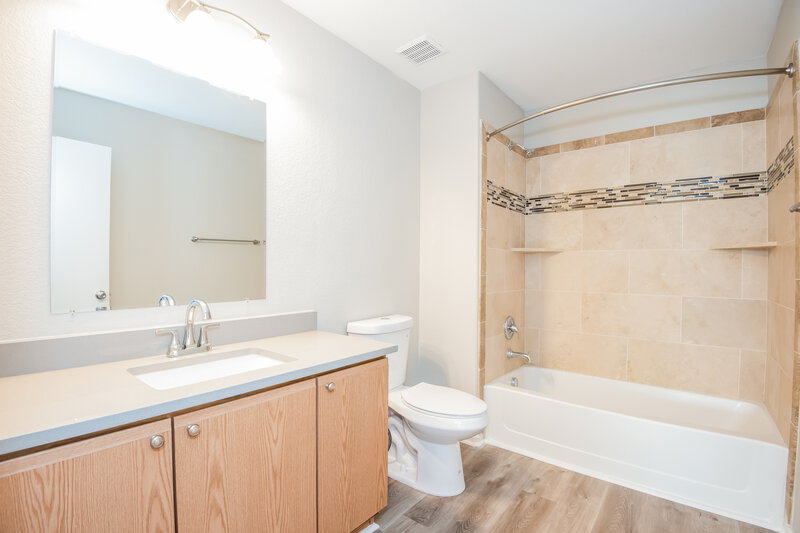 3,810/Mo, 15370 E 97th Pl Commerce City, CO 80022 Bathroom View