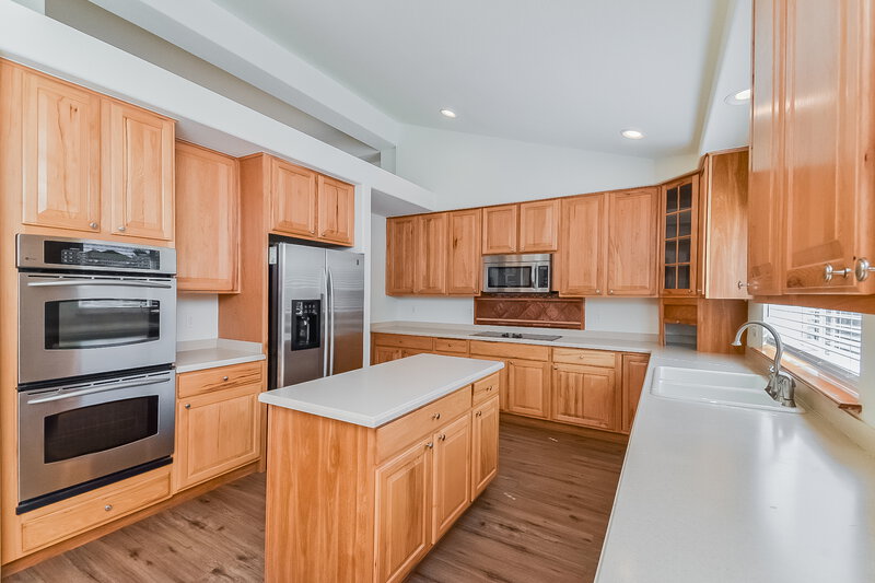 3,255/Mo, 5295 War Paint Pl Colorado Springs, CO 80922 Kitchen View