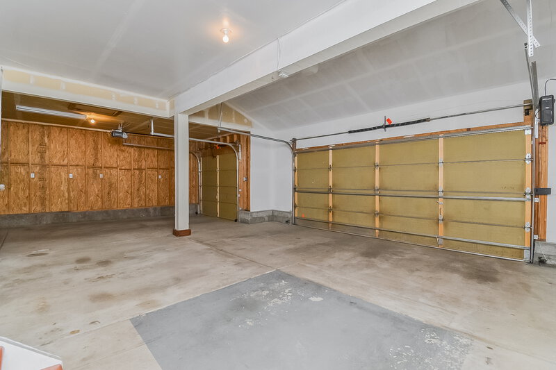 3,255/Mo, 5295 War Paint Pl Colorado Springs, CO 80922 Garage View