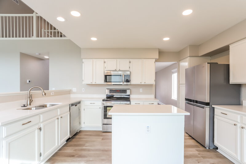 3,045/Mo, 9174 W Hinsdale Pl Littleton, CO 80128 Kitchen View