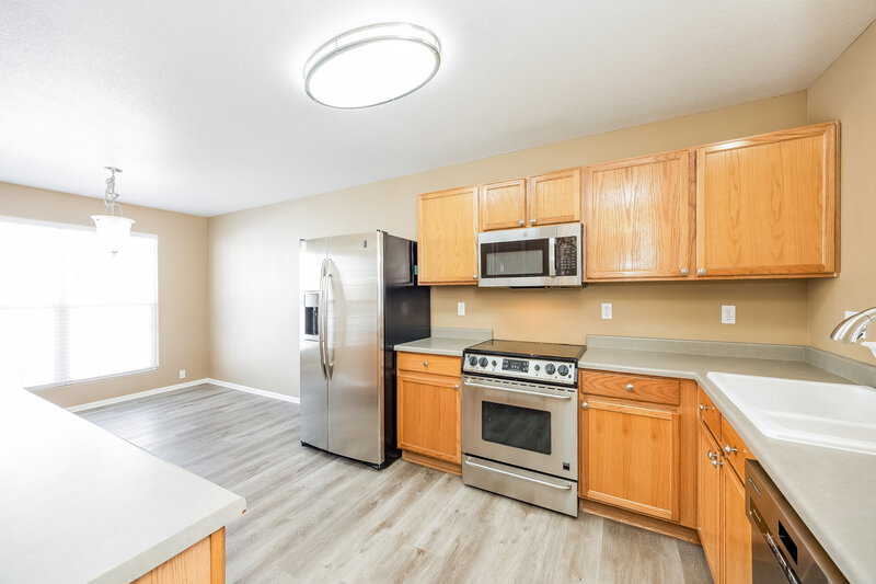 2,005/Mo, 7367 Glenburn Dr Fountain, CO 80817 Kitchen View 3
