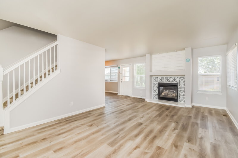 2,400/Mo, 7237 Moss Bluff Ct Fountain, CO 80817 Living Room View 2