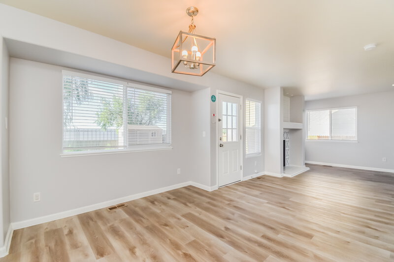 2,400/Mo, 7237 Moss Bluff Ct Fountain, CO 80817 Dining Room View