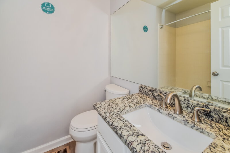 2,400/Mo, 7237 Moss Bluff Ct Fountain, CO 80817 Bathroom View