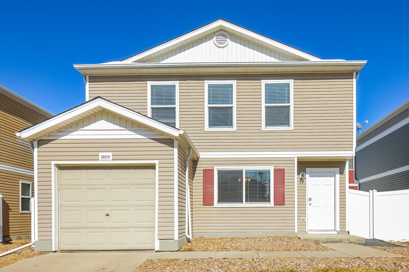 3,960/Mo, 18619 E 46th Pl Denver, CO 80249 External View
