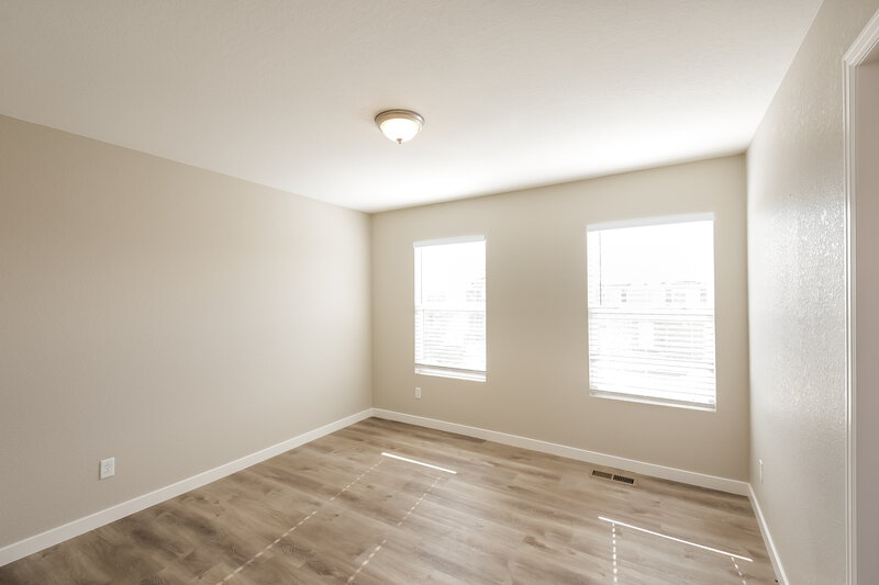 3,960/Mo, 18619 E 46th Pl Denver, CO 80249 Main Bedroom View