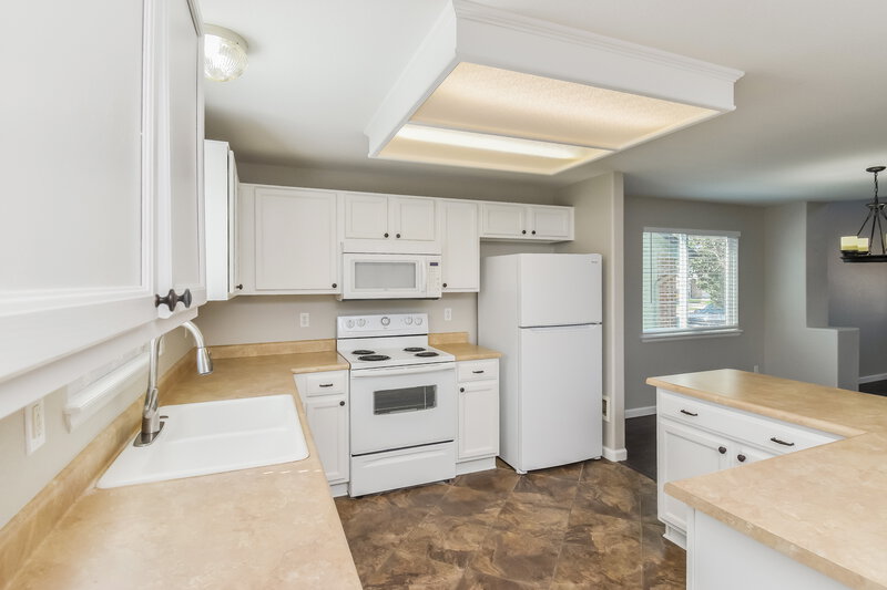 2,645/Mo, 2215 Bucolo Ave Colorado Springs, CO 80951 Kitchen View 2