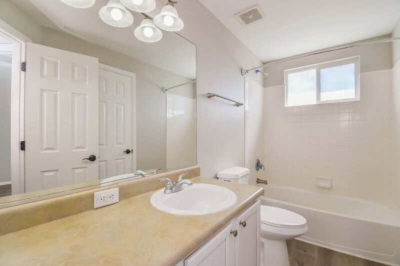 2,645/Mo, 2215 Bucolo Ave Colorado Springs, CO 80951 Bathroom View