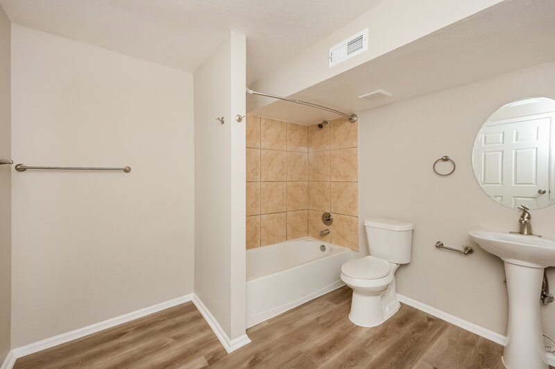 3,055/Mo, 5476 Stetson Meadows Dr Colorado Springs, CO 80922 Bathroom View 2