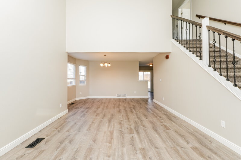 2,945/Mo, 6556 Peak Vista Cir Colorado Springs, CO 80918 Living Room View