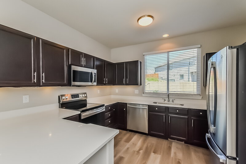 2,535/Mo, 6334 San Mateo Dr Colorado Springs, CO 80911 Kitchen View