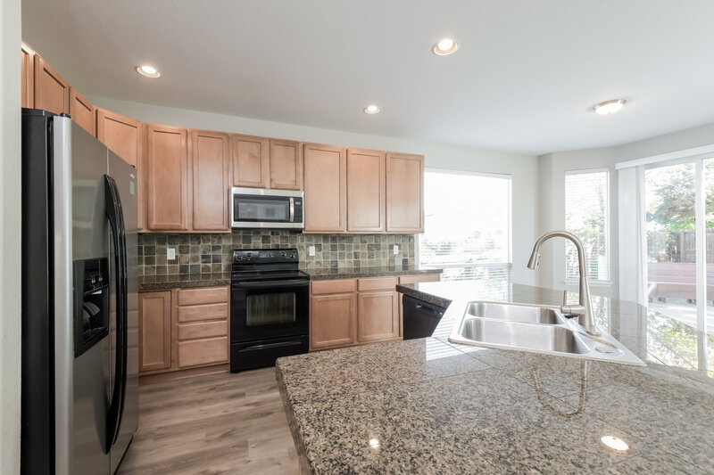 3,290/Mo, 12973 Locust St Thornton, CO 80602 Kitchen View 2
