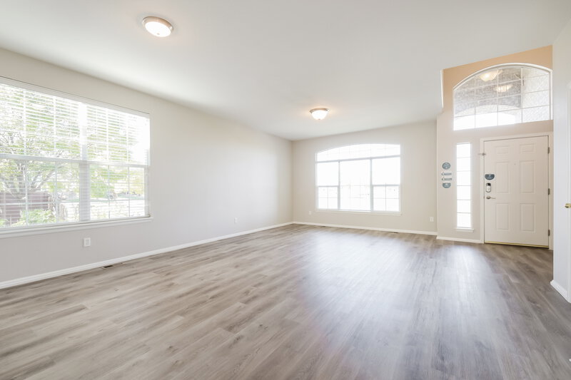 3,290/Mo, 12973 Locust St Thornton, CO 80602 Sitting Room View