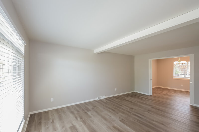 3,795/Mo, 6945 W 83rd Ave Arvada, CO 80003 Sitting Room View