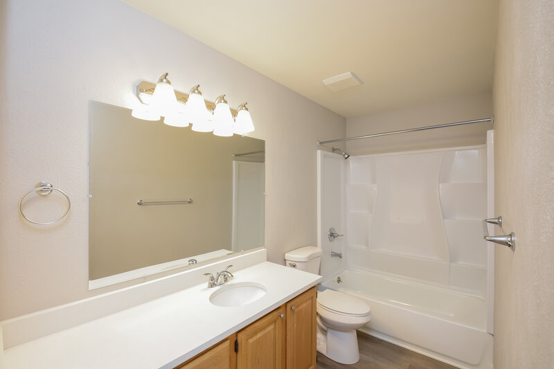 3,795/Mo, 6945 W 83rd Ave Arvada, CO 80003 Bathroom View