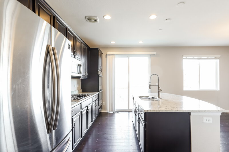 4,810/Mo, 7649 Blue Water Dr Castle Rock, CO 80108 Kitchen View 2