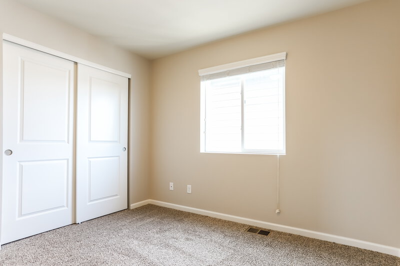 4,810/Mo, 7649 Blue Water Dr Castle Rock, CO 80108 Bedroom View 2